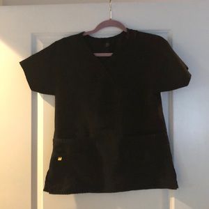 Wonder wink scrub top